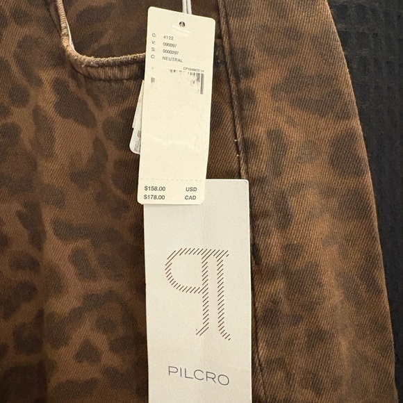 Anthropologie The Adi Leopard Mid-Rise Flare Jeans by Pilcro 30 Animal Print NWT - Picture 5 of 7